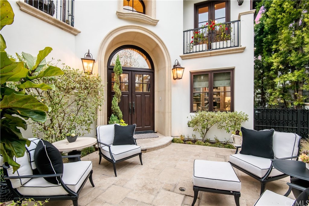 937 Eighth Street Manhattan Beach, CA 90266 - Photo 6 of 72