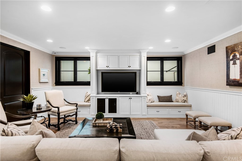 937 Eighth Street Manhattan Beach, CA 90266 - Photo 64 of 72