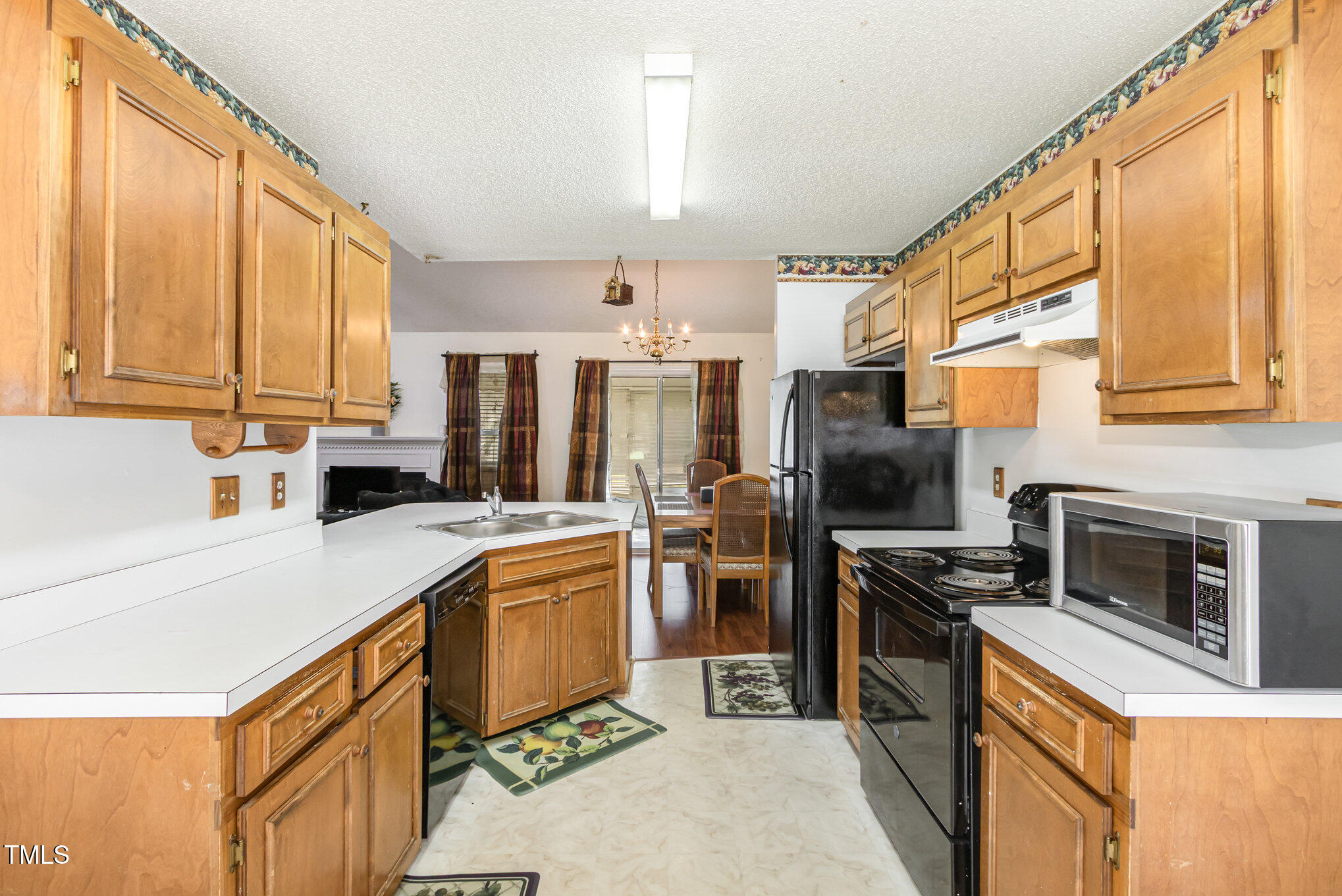 2316 Carthage Circle Raleigh, NC 27604 - Photo 12 of 24 013_img_4709-edit_706