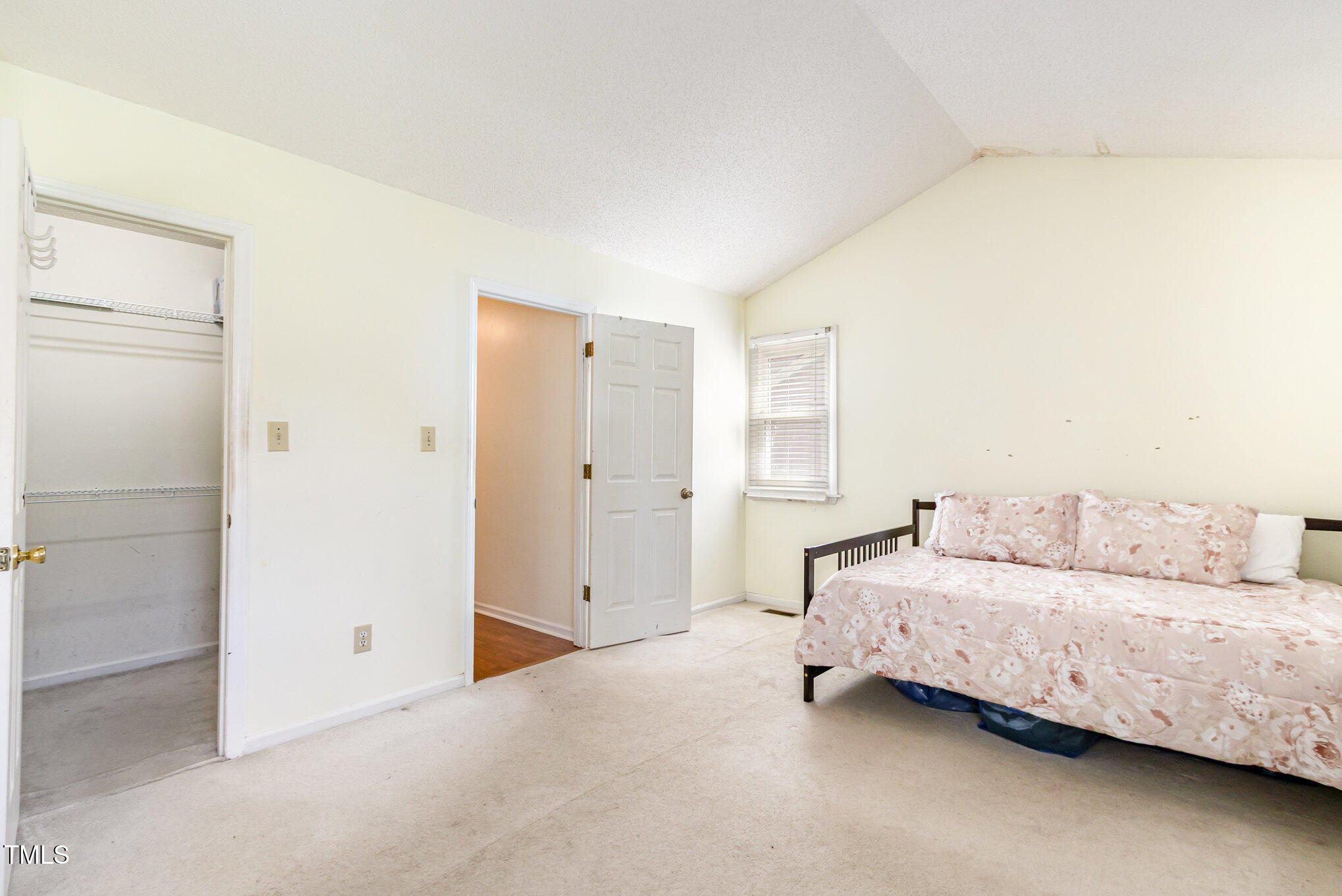 2316 Carthage Circle Raleigh, NC 27604 - Photo 17 of 24 020_img_4737-edit_294