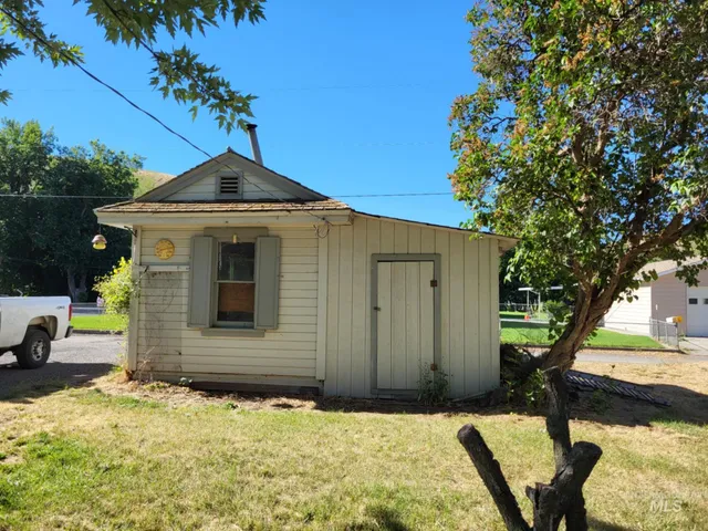 $230,000 | 1792 Columbia Street, Pomeroy, WA 99347