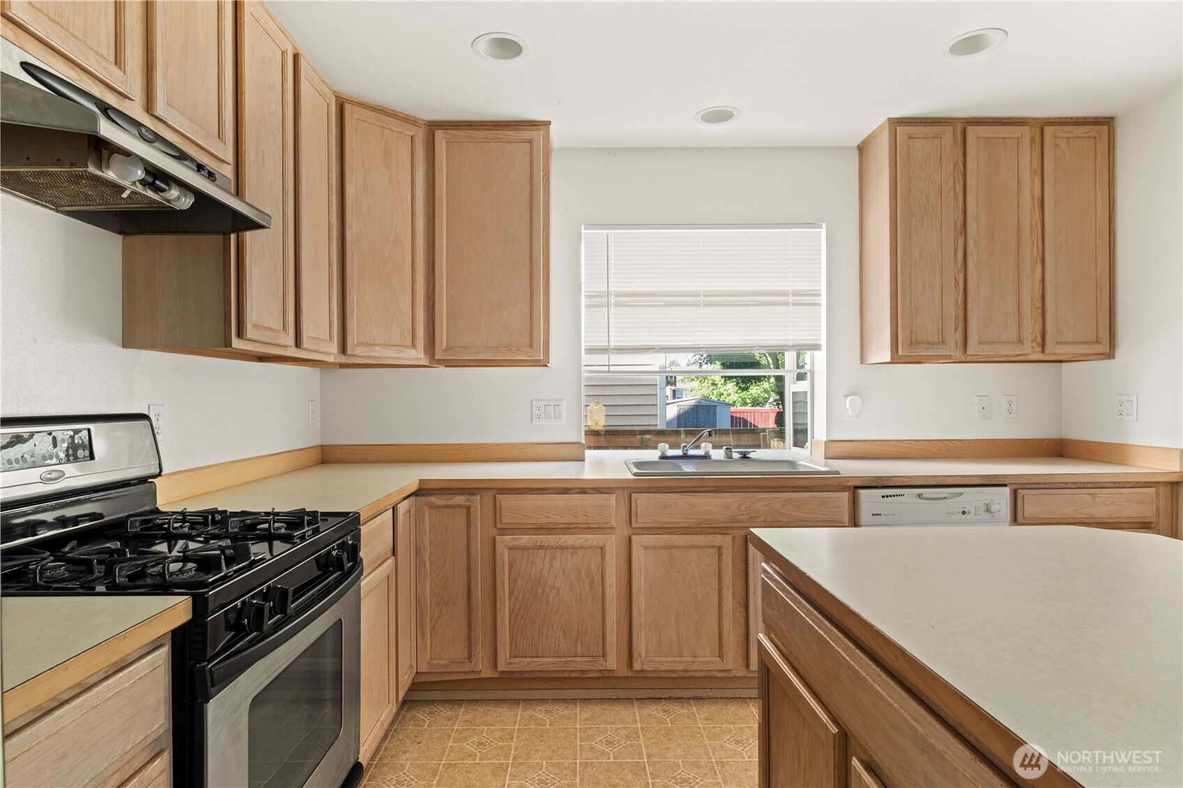 3159 Walker Road DuPont, WA 98327 - Photo 11 of 39 Gallery Image 11