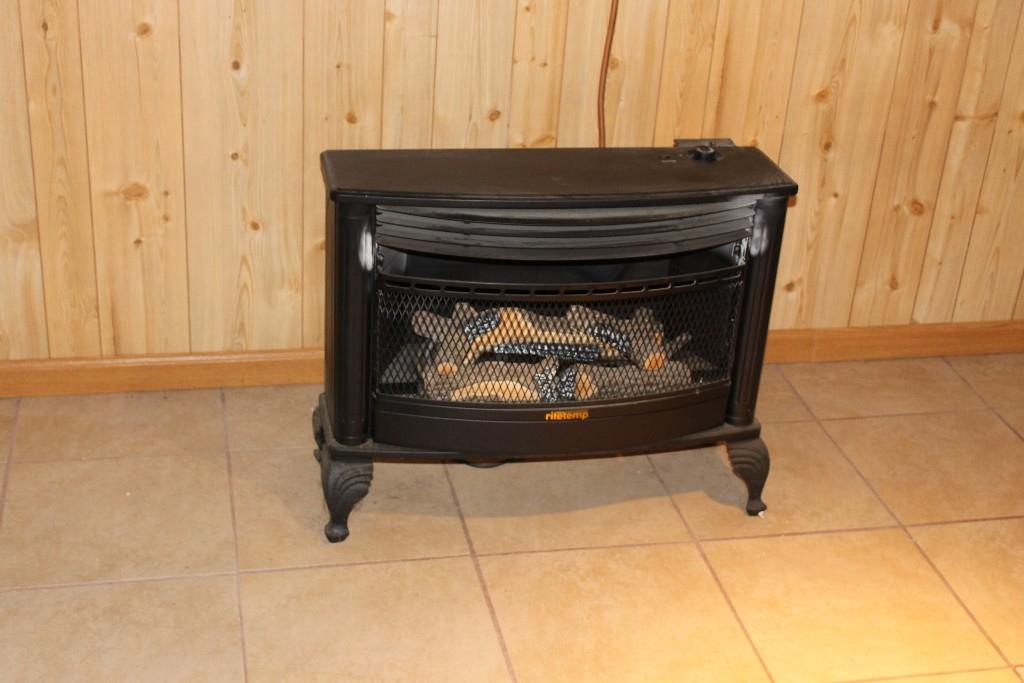 169 New Road Arundel, ME 04046 - Photo 7 of 17 Living Room