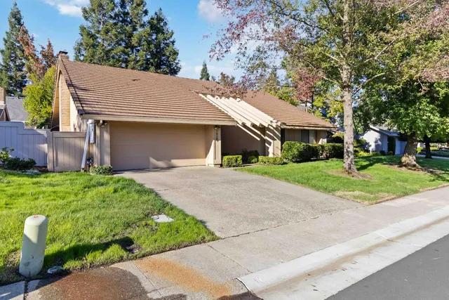$549,900 | 7929 Wildridge Drive, Fair Oaks, CA 95628