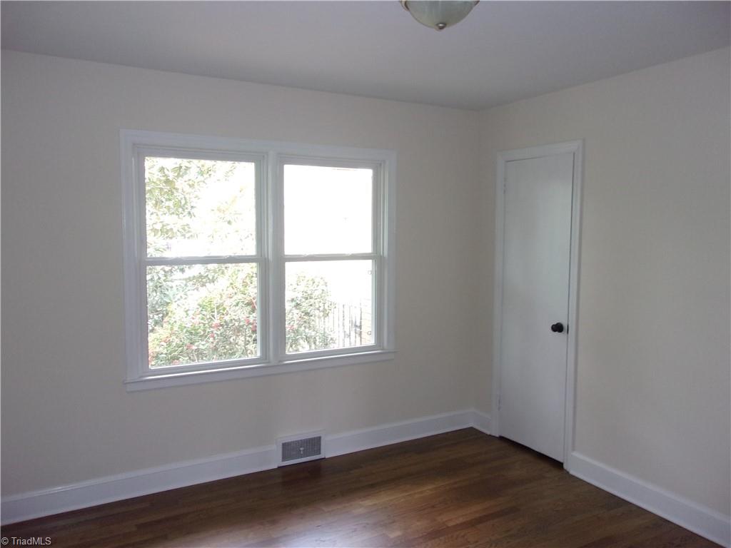 412 Peace Street High Point, NC 27262 - Photo 13 of 36