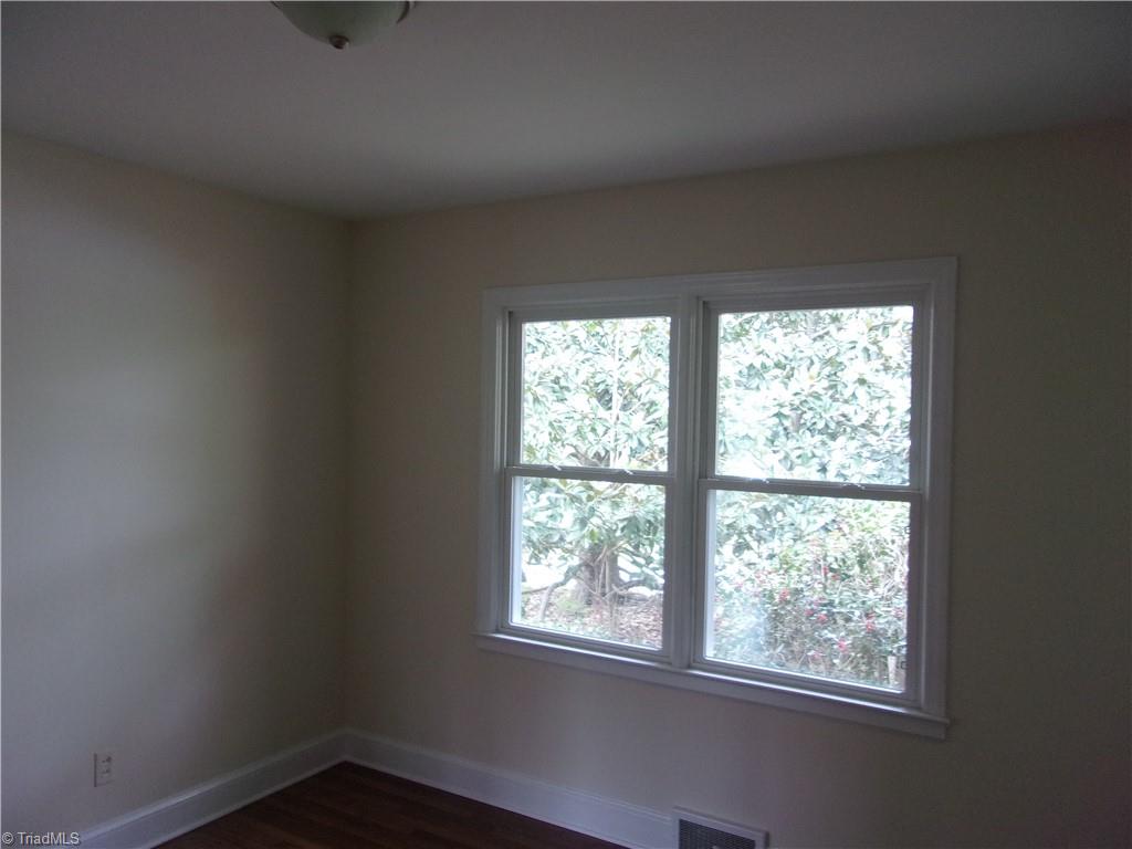 412 Peace Street High Point, NC 27262 - Photo 14 of 36