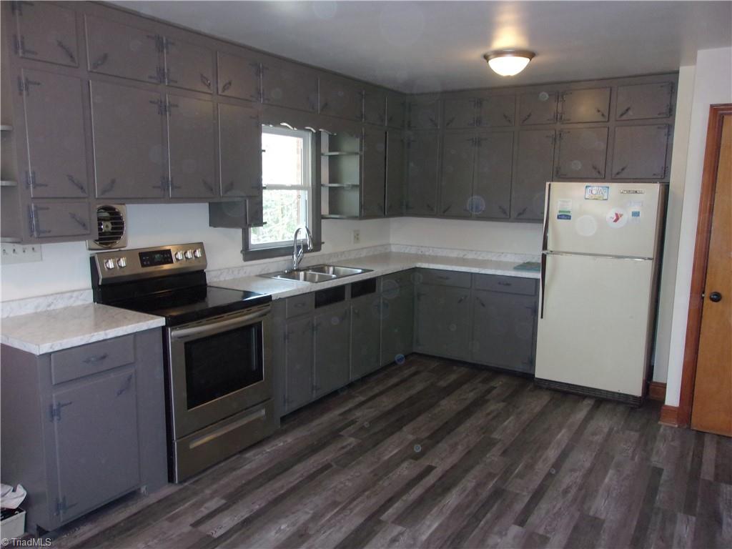 412 Peace Street High Point, NC 27262 - Photo 16 of 36