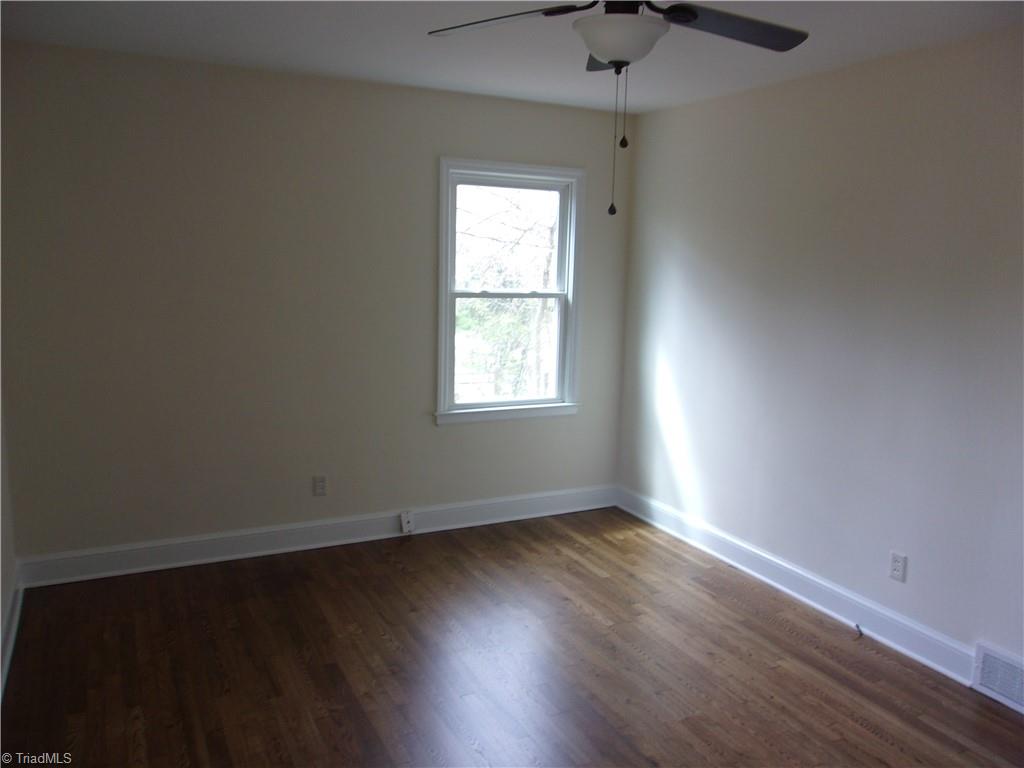 412 Peace Street High Point, NC 27262 - Photo 9 of 36