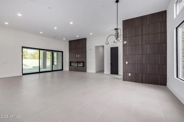 $2,190,000 | 7070 East Lowden Drive, Scottsdale, AZ 85266