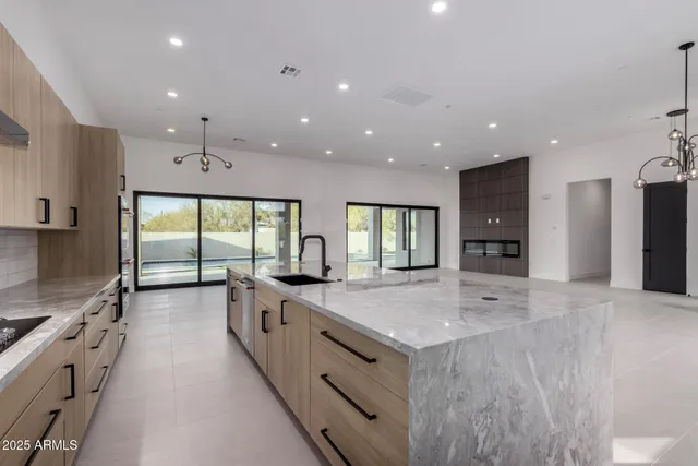$2,190,000 | 7070 East Lowden Drive, Scottsdale, AZ 85266