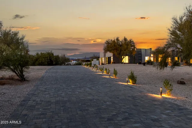 $2,190,000 | 7070 East Lowden Drive, Scottsdale, AZ 85266