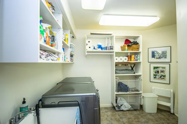 $890,000 | 4455 Club Drive, Slinger, WI 53086