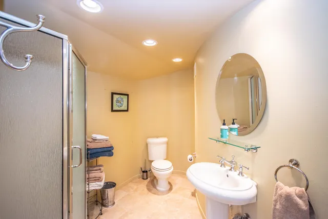 $890,000 | 4455 Club Drive, Slinger, WI 53086