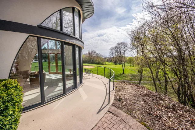 $890,000 | 4455 Club Drive, Slinger, WI 53086