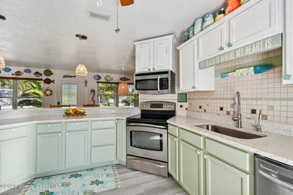 $550,000 | 140 Southeast 4th Street, Satellite Beach, FL 32937