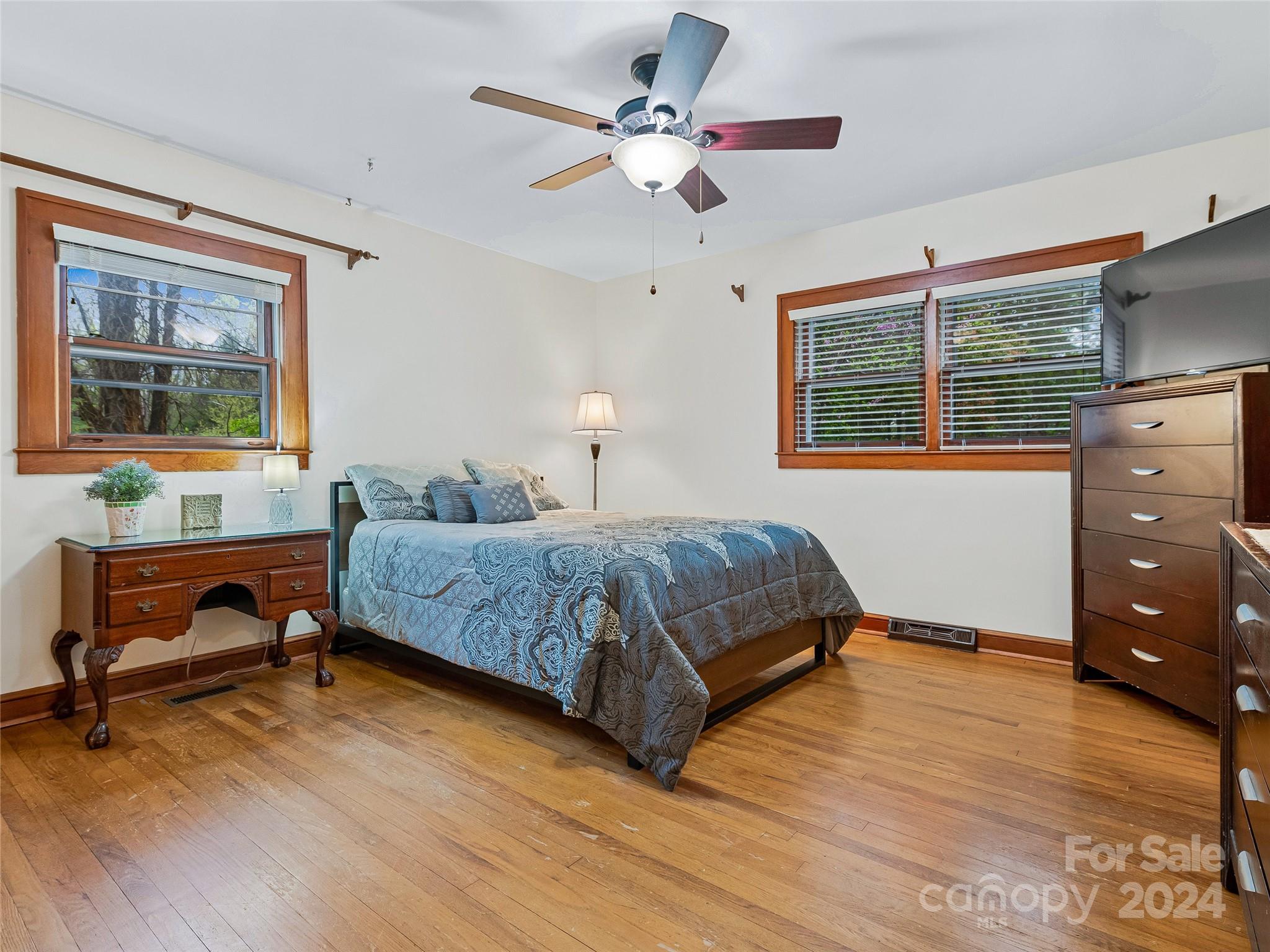 159 Governors View Road Asheville, NC 28805 - Photo 18 of 30 Gallery Image 18
