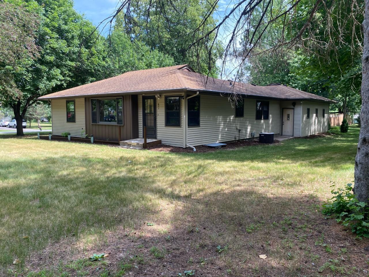 637 Ellen Street Prescott, WI 54021 - Photo 2 of 21 Gallery Image 2