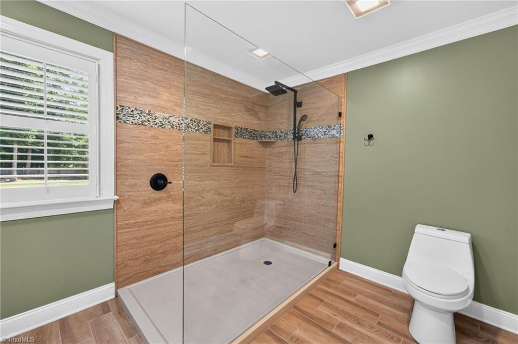 6096 Royster Road Greensboro, NC 27455 - Photo 25 of 50 Primary Bathroom