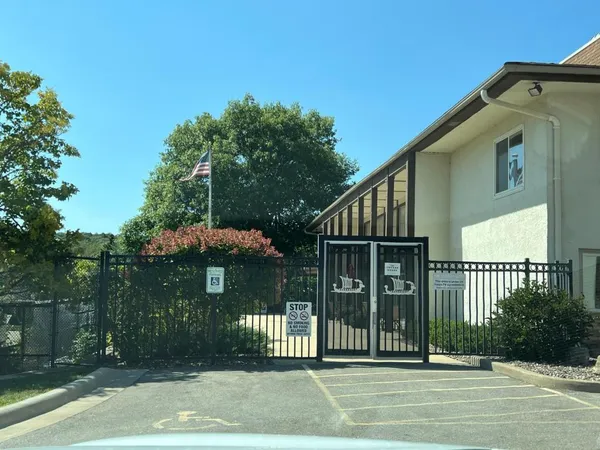 $100,000 | 362 Elton Hills Drive Northwest, Unit 18, Rochester, MN 55901