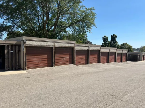 $100,000 | 362 Elton Hills Drive Northwest, Unit 18, Rochester, MN 55901