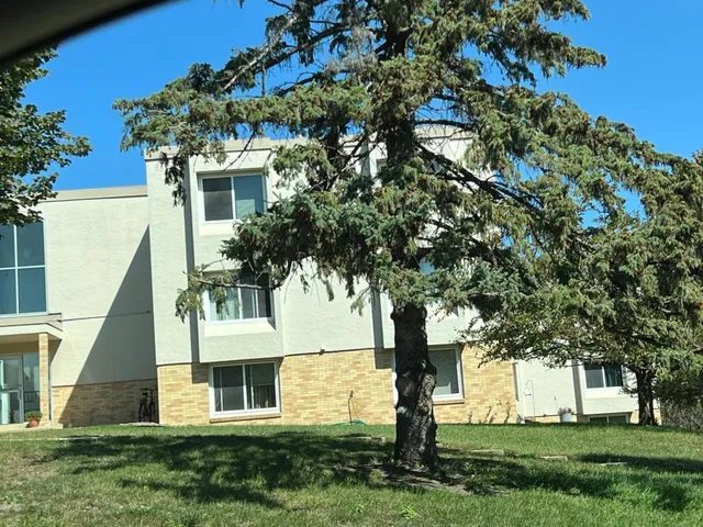 $110,000 | 362 Elton Hills Drive Northwest, Unit 18, Rochester, MN 55901