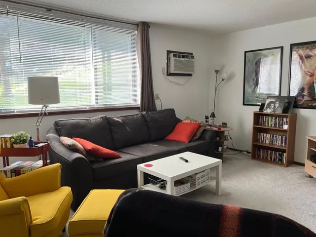 $110,000 | 362 Elton Hills Drive Northwest, Unit 18, Rochester, MN 55901