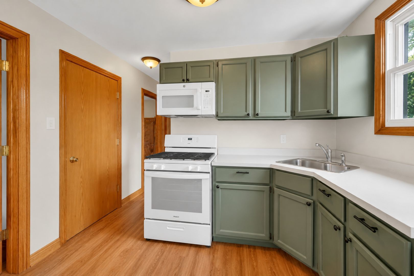 5100 South Rutherford Avenue Chicago, IL 60638 - Photo 18 of 44