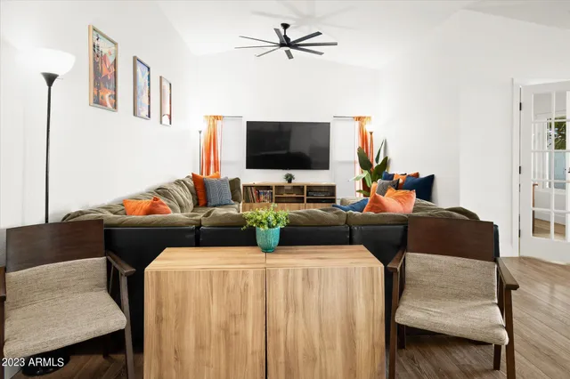 $4,000 | 1027 West Peralta Avenue, Mesa, AZ 85210