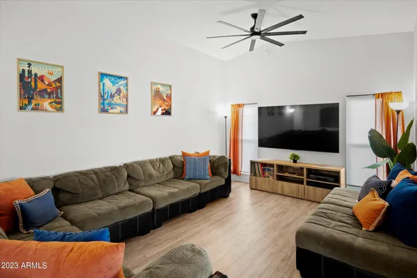 $4,000 | 1027 West Peralta Avenue, Mesa, AZ 85210