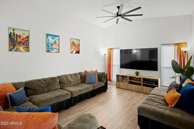 $4,000 | 1027 West Peralta Avenue, Mesa, AZ 85210