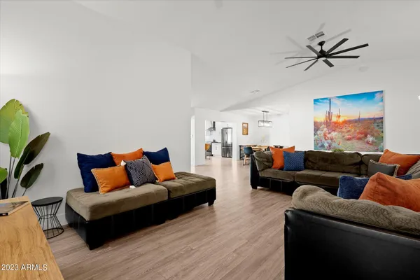 $4,000 | 1027 West Peralta Avenue, Mesa, AZ 85210