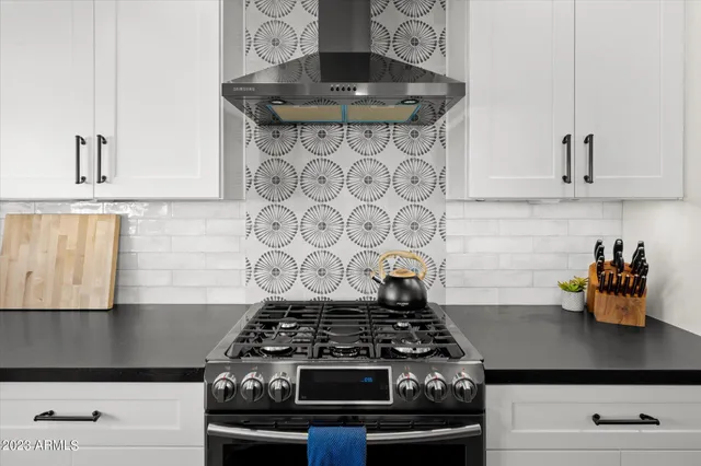 $4,000 | 1027 West Peralta Avenue, Mesa, AZ 85210