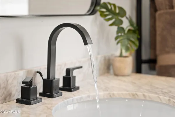 $4,000 | 1027 West Peralta Avenue, Mesa, AZ 85210