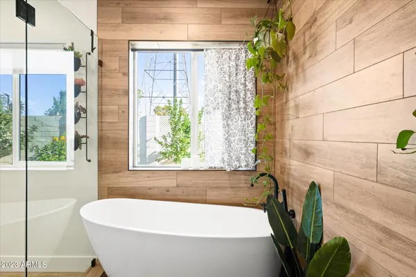 $4,000 | 1027 West Peralta Avenue, Mesa, AZ 85210