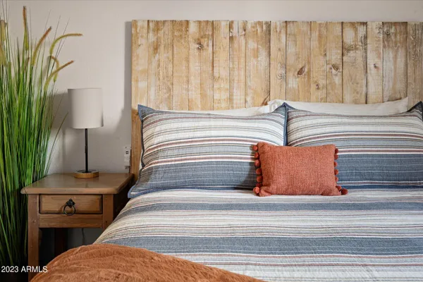 $4,000 | 1027 West Peralta Avenue, Mesa, AZ 85210