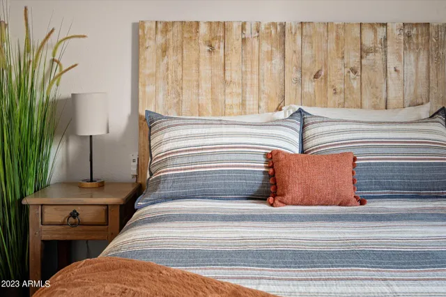 $4,000 | 1027 West Peralta Avenue, Mesa, AZ 85210