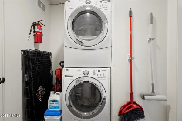 $4,000 | 1027 West Peralta Avenue, Mesa, AZ 85210