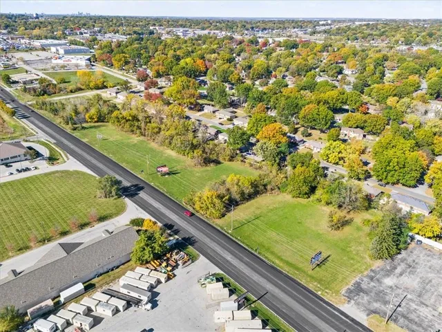 $75,000 | 15022 Us-40 Highway, Kansas City, MO 64136
