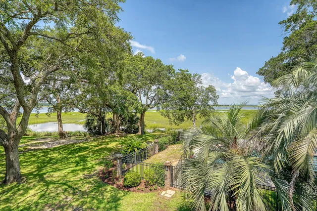 $995,000 | 220 3rd Avenue, Unit 4B, Charleston, SC 29403