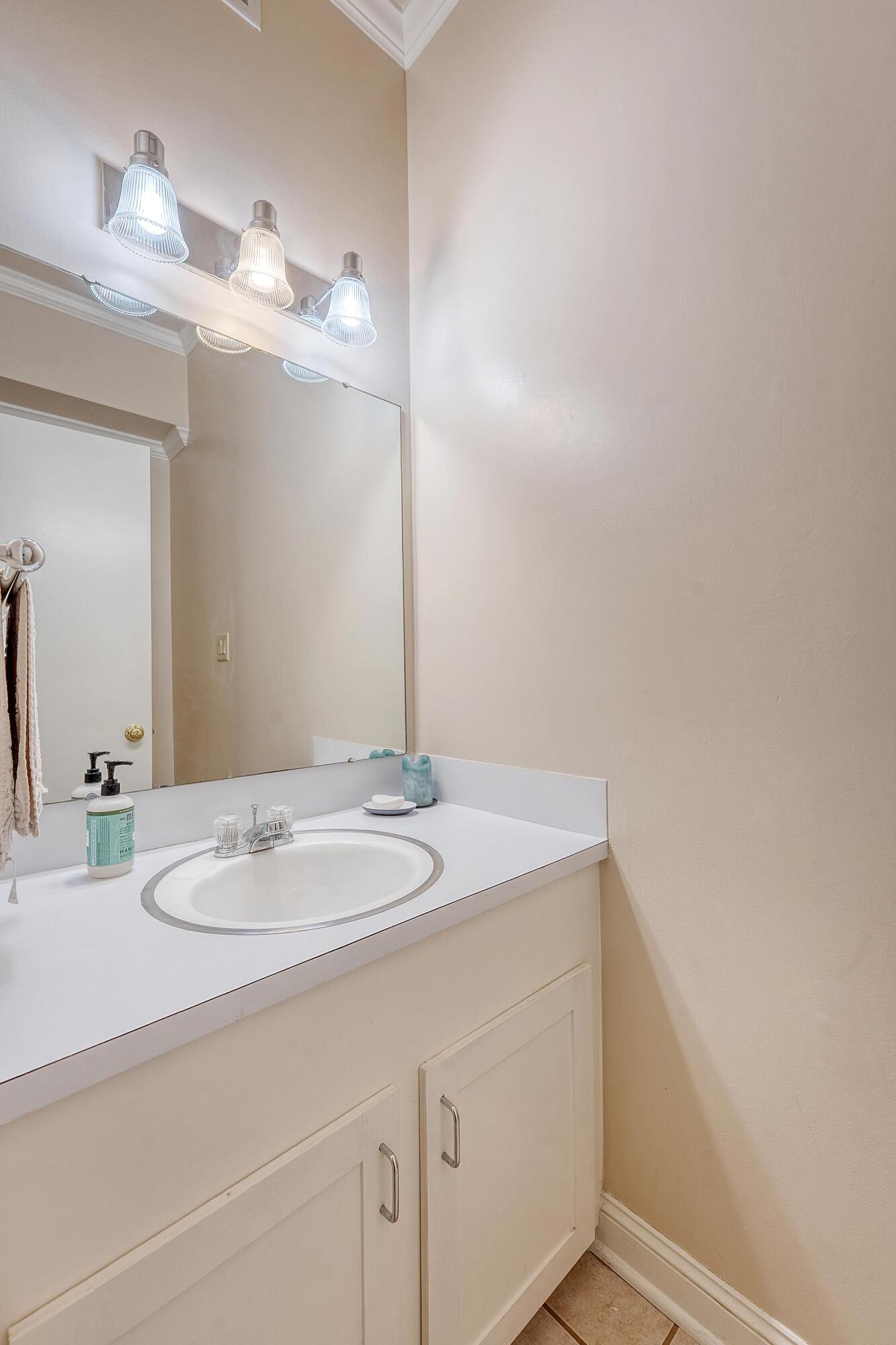 220 3rd Avenue, Unit 4B Charleston, SC 29403 - Photo 34 of 48 DSC04533_30-copy