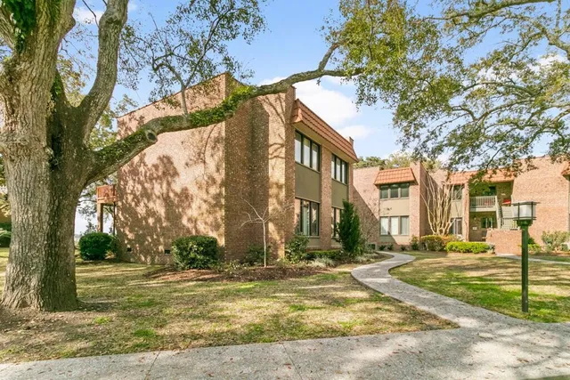 $995,000 | 220 3rd Avenue, Unit 4B, Charleston, SC 29403