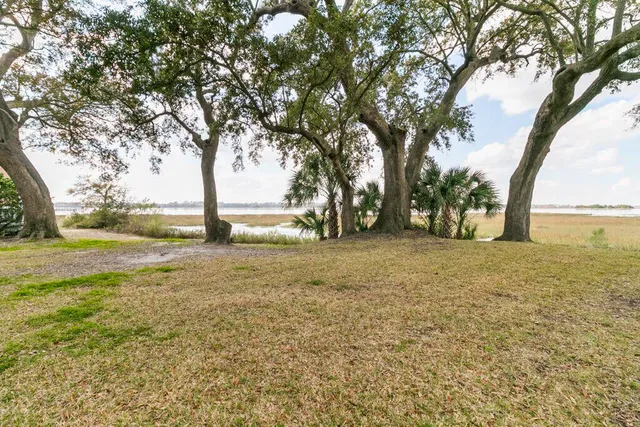 $995,000 | 220 3rd Avenue, Unit 4B, Charleston, SC 29403