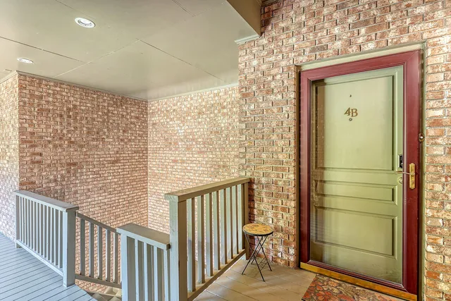 $995,000 | 220 3rd Avenue, Unit 4B, Charleston, SC 29403