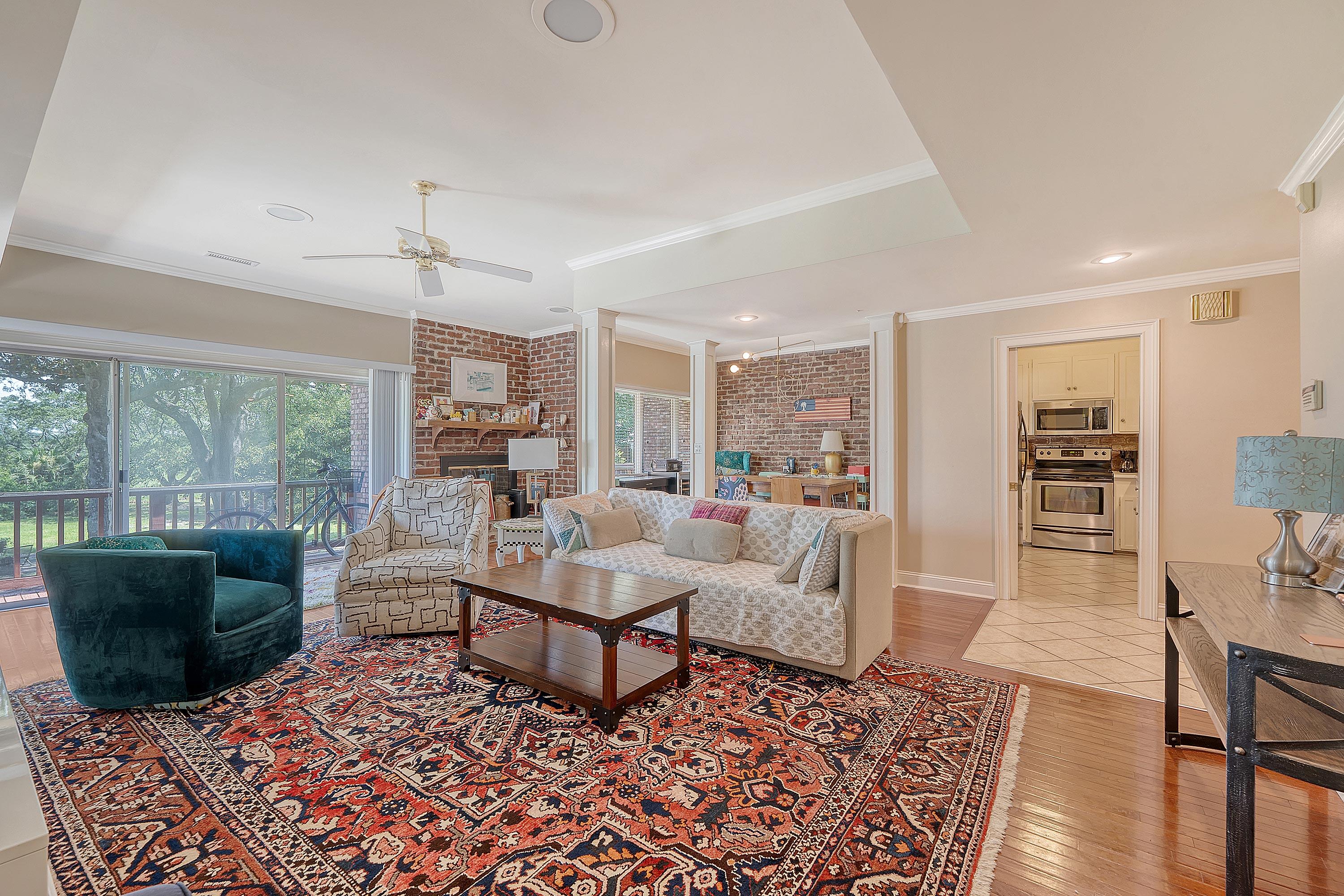 220 3rd Avenue, Unit 4B Charleston, SC 29403 - Photo 8 of 48 DSC04378_2-copy