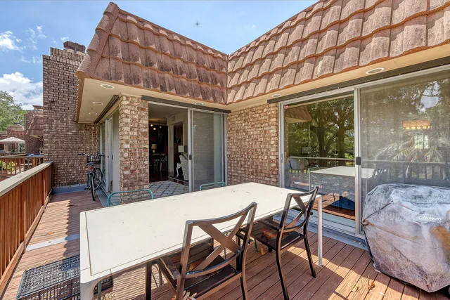 $995,000 | 220 3rd Avenue, Unit 4B, Charleston, SC 29403