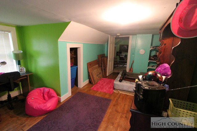 7538 Peach Bottom Road Independence, VA 24348 - Photo 4 of 20 Gallery Image 4