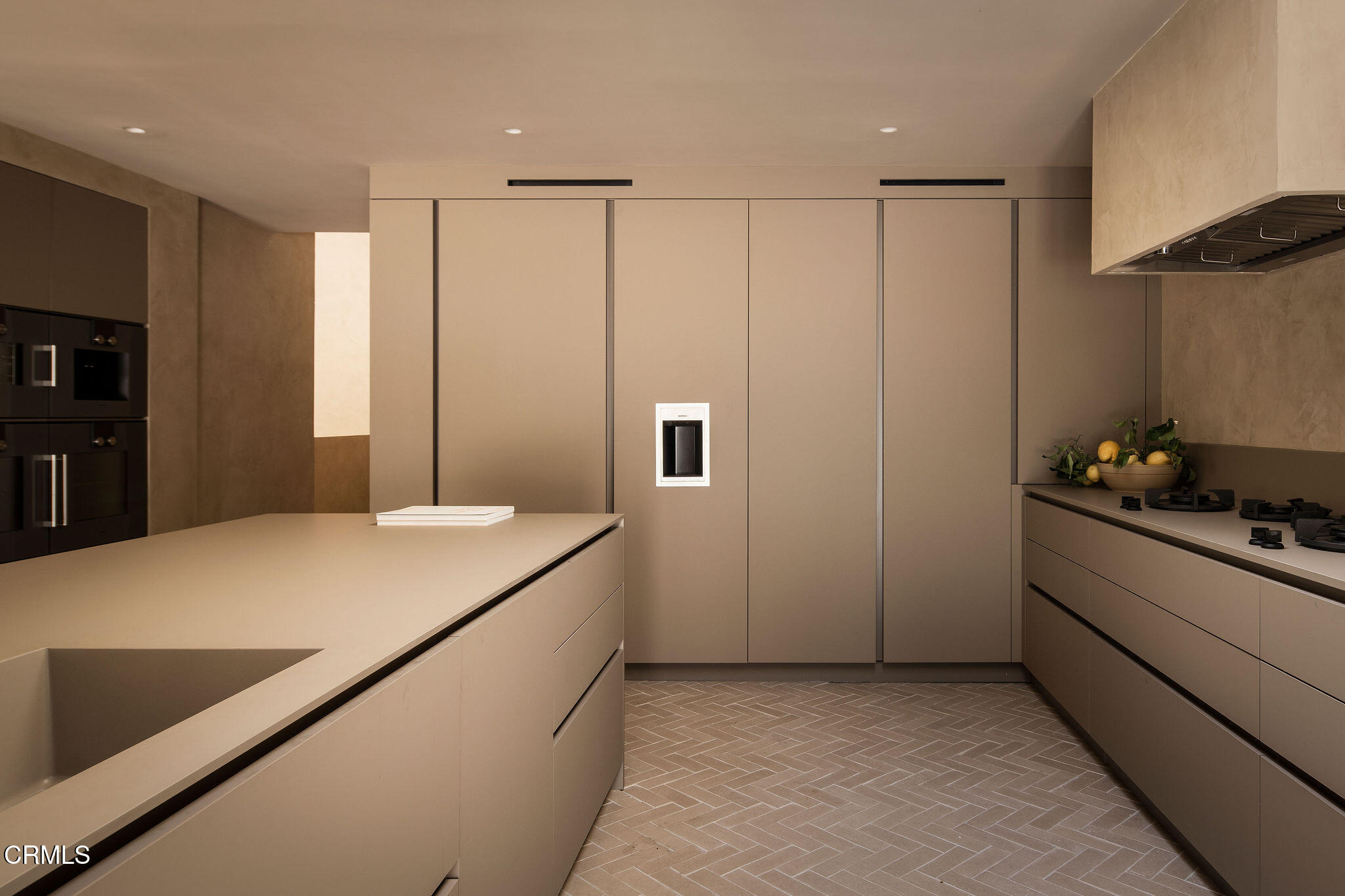 4722 Larkwood Avenue Los Angeles, CA 91364 - Photo 6 of 27 a room with a bed and a kitchen