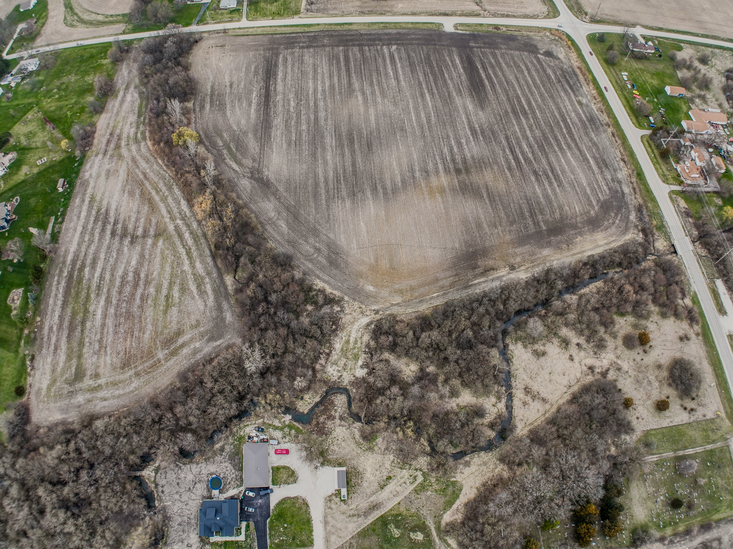 2300 North 30th Road Marseilles, IL 61341 - Photo 4 of 18 a backyard of a house
