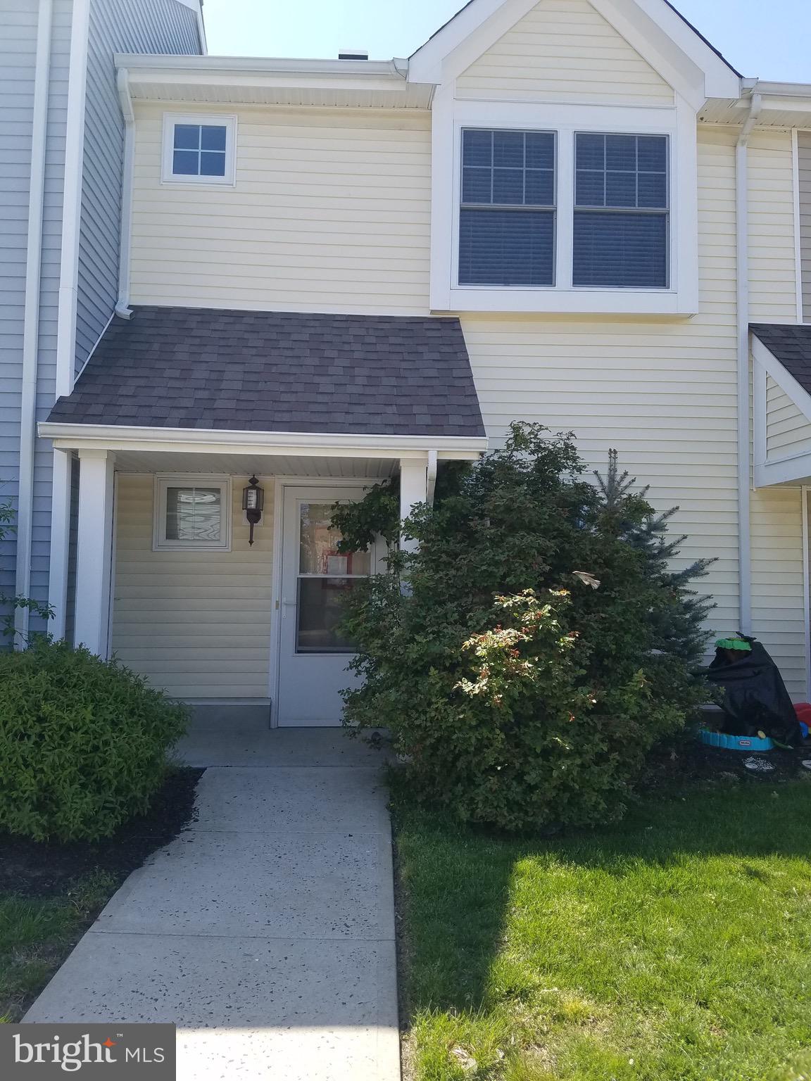 24 Cedar Crossing Red Bank, NJ 07701 - Photo 3 of 9 a house view with a garden space