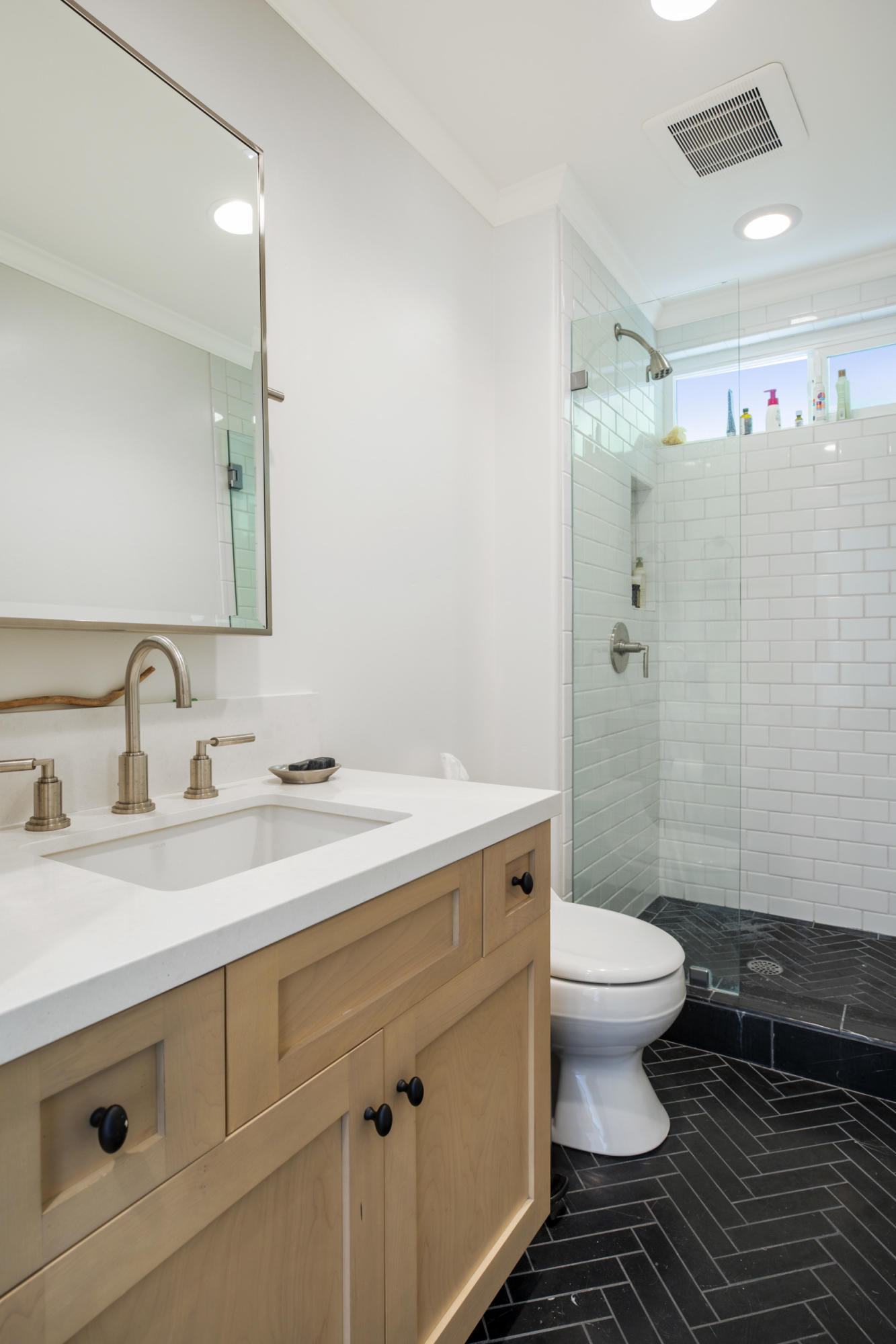 546 San Ysidro Road, Unit A Santa Barbara, CA 93108 - Photo 13 of 23 bath 2